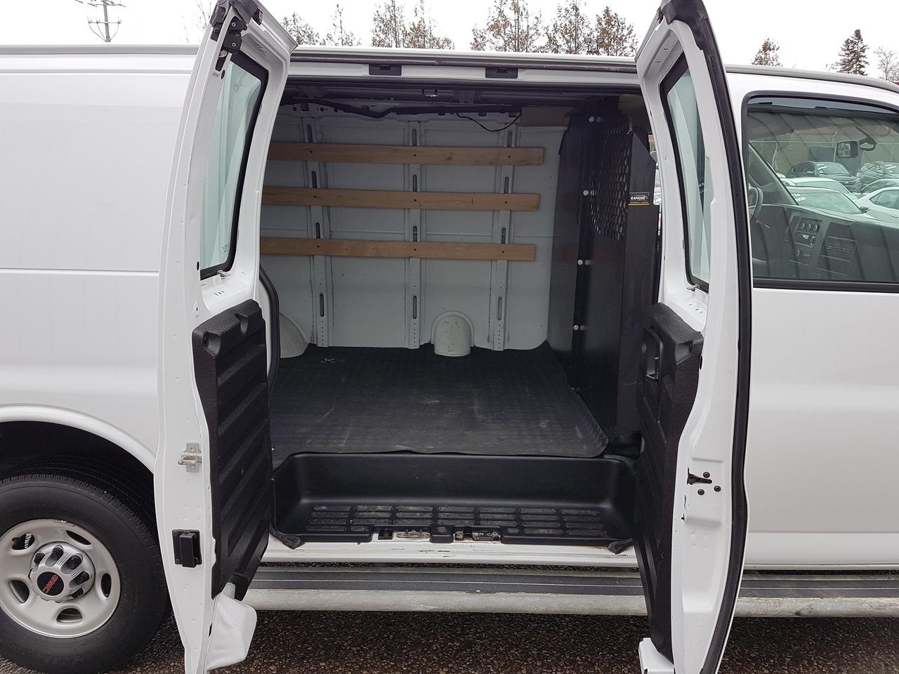2023 GMC Savana Cargo Van Cargo 135" Photo