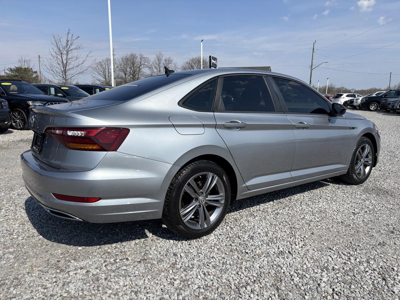 2019 Volkswagen Jetta HIGHLINE R line Photo