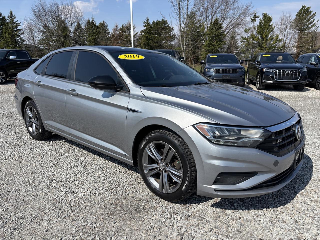 2019 Volkswagen Jetta HIGHLINE R line Photo