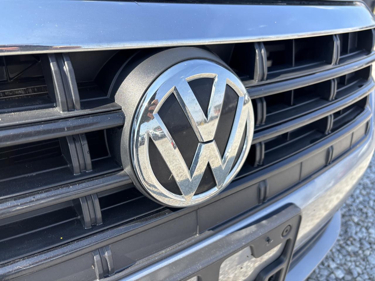 2019 Volkswagen Jetta HIGHLINE R line Photo