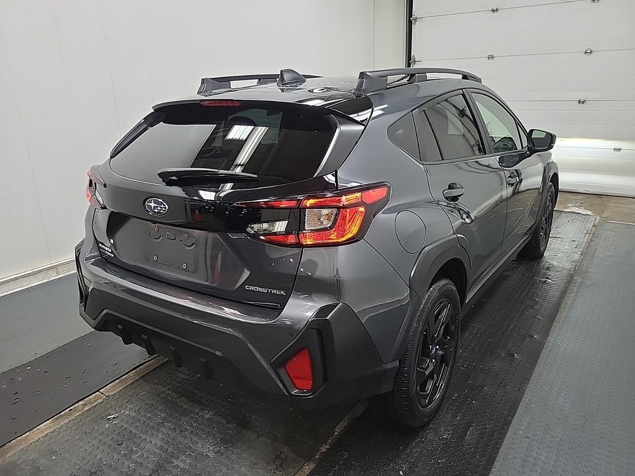 2024 Subaru Crosstrek Onyx AWD | LEATHER SEATS | BSM | SUNROOF | CAM Photo