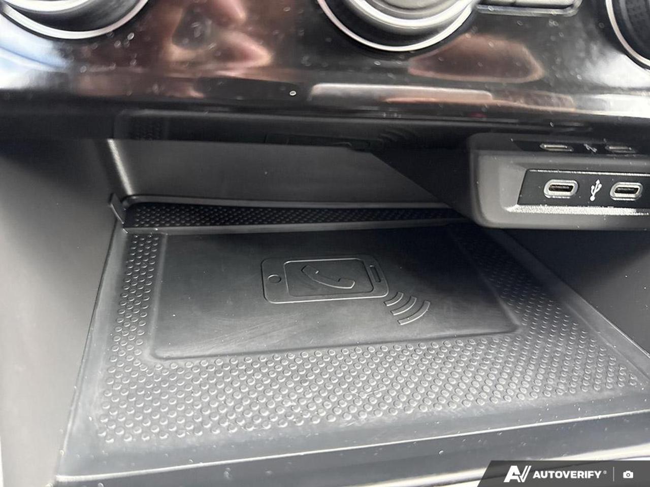 2023 Volkswagen Jetta COMFORTLINE / NO ACCIDENTS / LEATHER / ROOF Photo