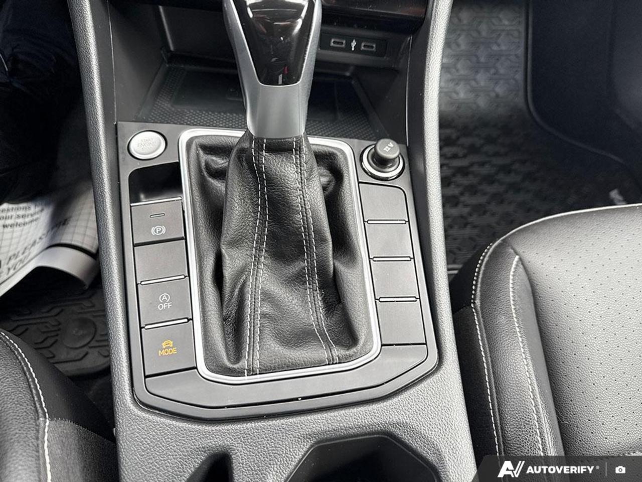 2023 Volkswagen Jetta COMFORTLINE / NO ACCIDENTS / LEATHER / ROOF Photo