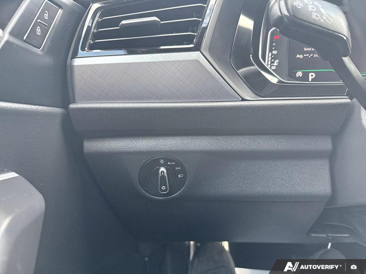 2023 Volkswagen Jetta COMFORTLINE / NO ACCIDENTS / LEATHER / ROOF Photo