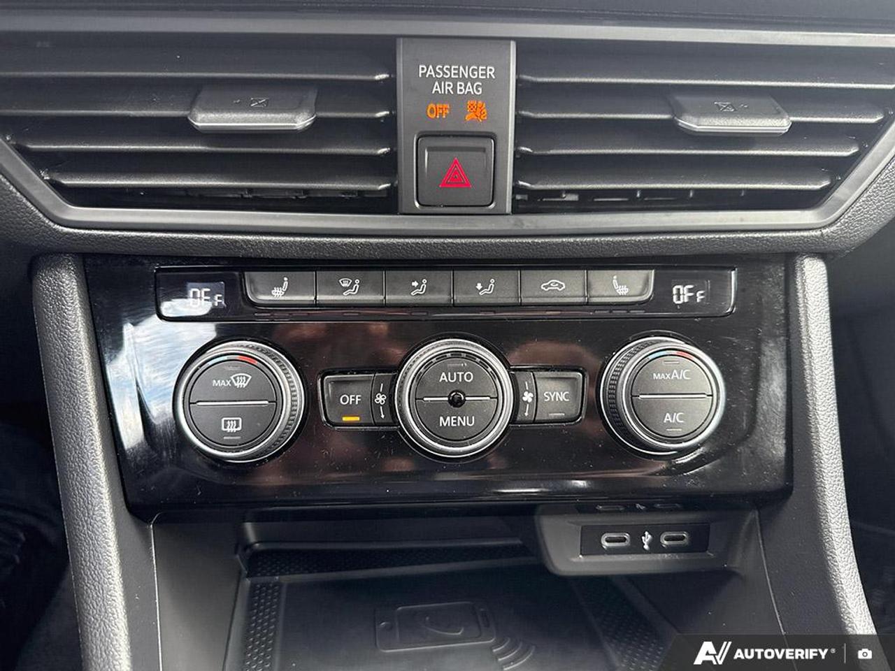 2023 Volkswagen Jetta COMFORTLINE / NO ACCIDENTS / LEATHER / ROOF Photo