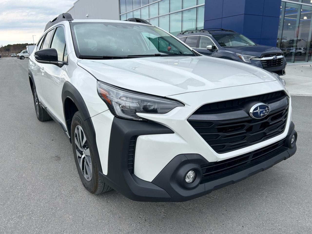 2023 Subaru Outback Touring  - Sunroof -  Navigation Photo