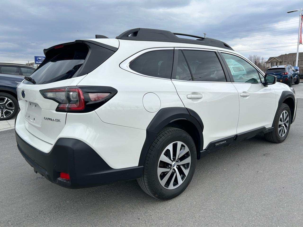 2023 Subaru Outback Touring  - Sunroof -  Navigation Photo