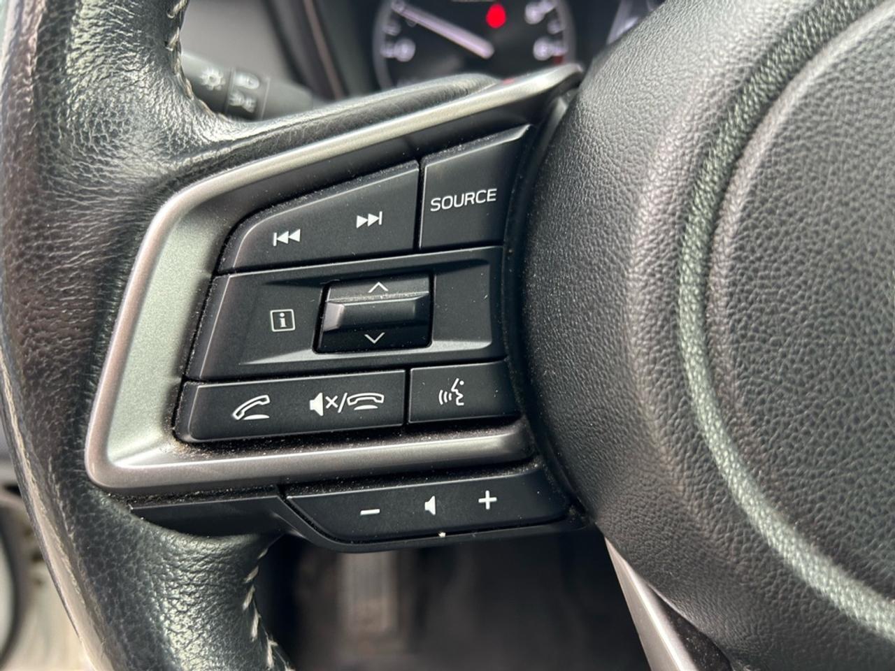 2023 Subaru Outback Touring  - Sunroof -  Navigation Photo