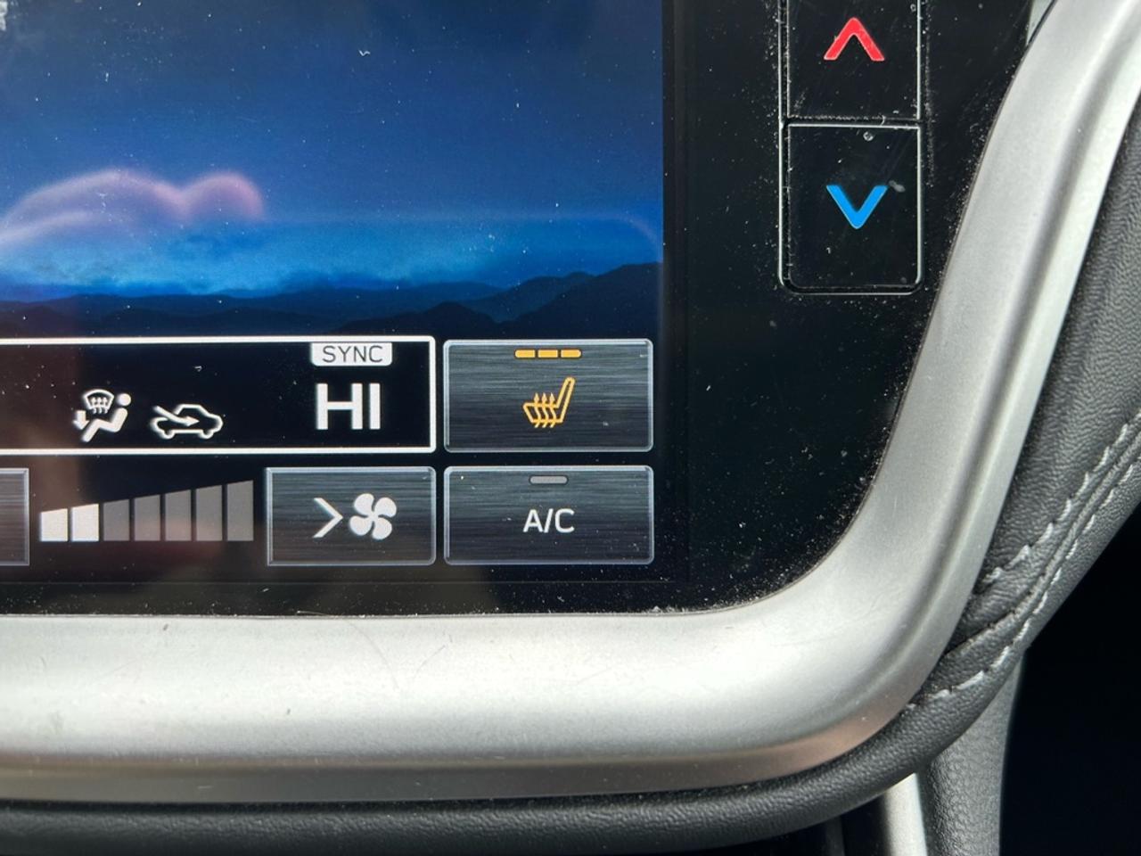 2023 Subaru Outback Touring  - Sunroof -  Navigation Photo