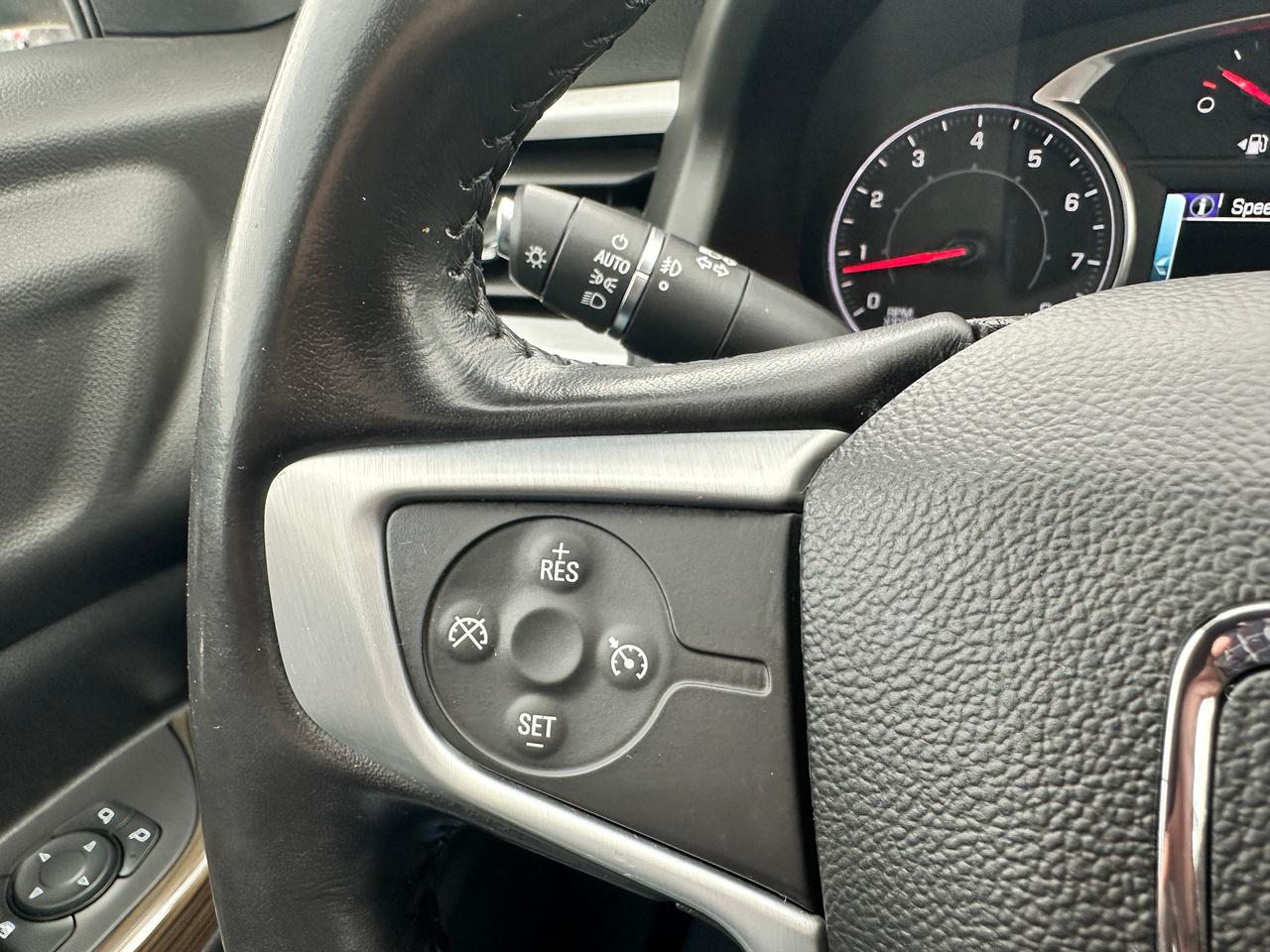2019 GMC Acadia SLE AWD Sunroof HTD-Cloth CarPlay BackupCam BOSE Photo