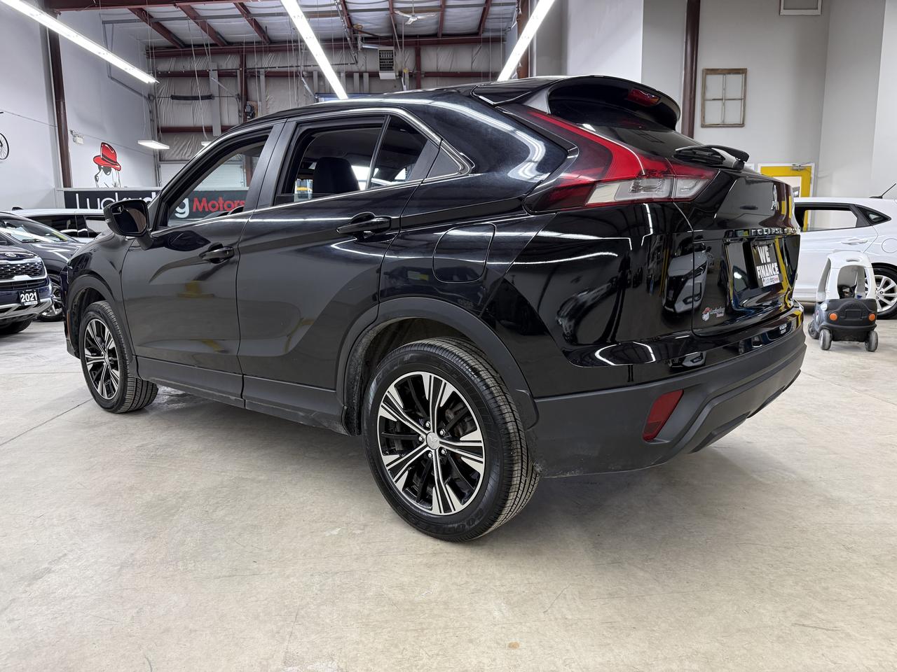2022 Mitsubishi Eclipse Cross ES Photo3