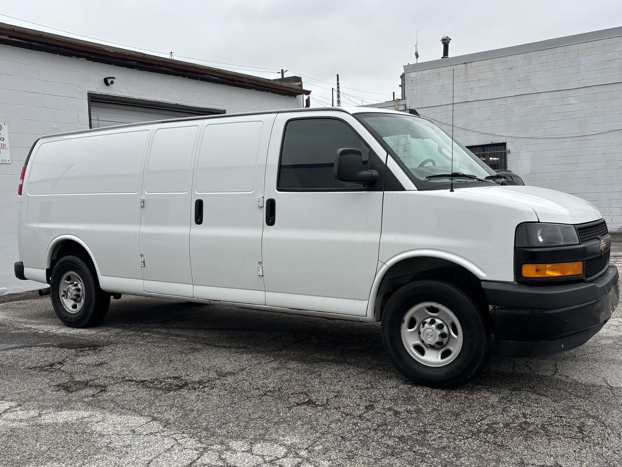2022 Chevrolet Express Cargo Van RWD 2500 155" 5  PASSENGER Photo