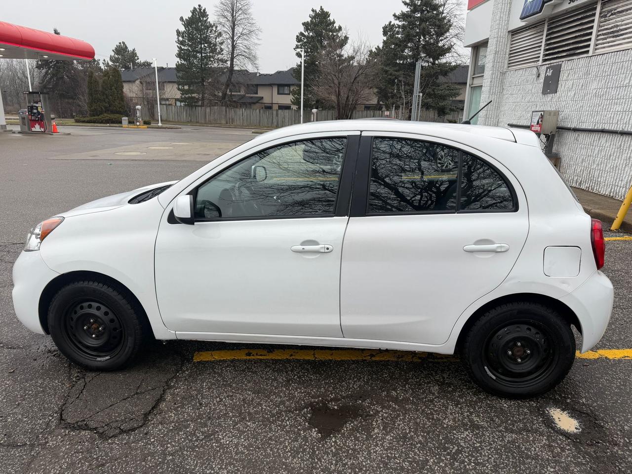 2017 Nissan Micra S Photo