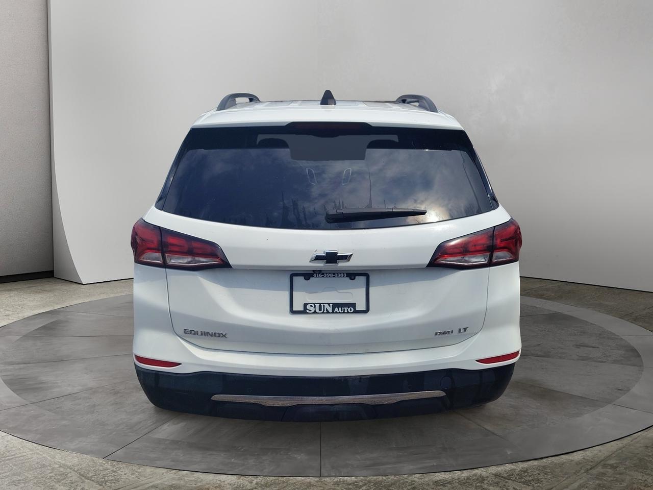 2022 Chevrolet Equinox LT Photo2