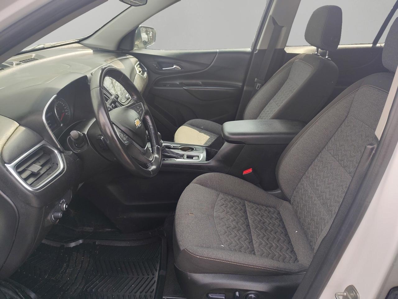 2022 Chevrolet Equinox LT Photo