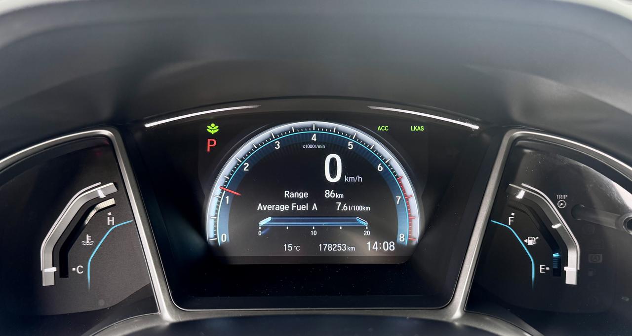 2016 Honda Civic FINANCING AVAILABLE Photo11
