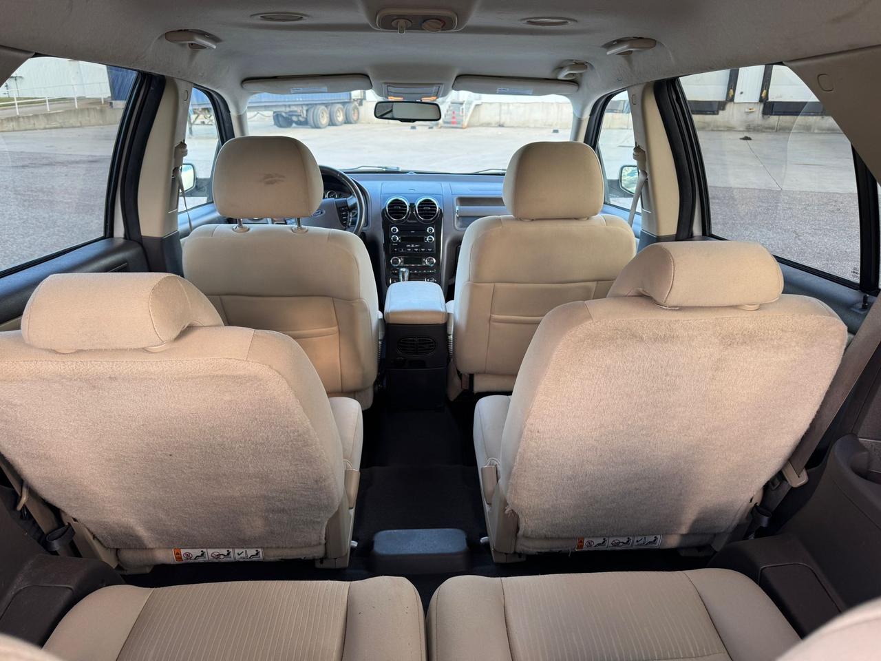 2008 Ford Taurus X SEL Photo