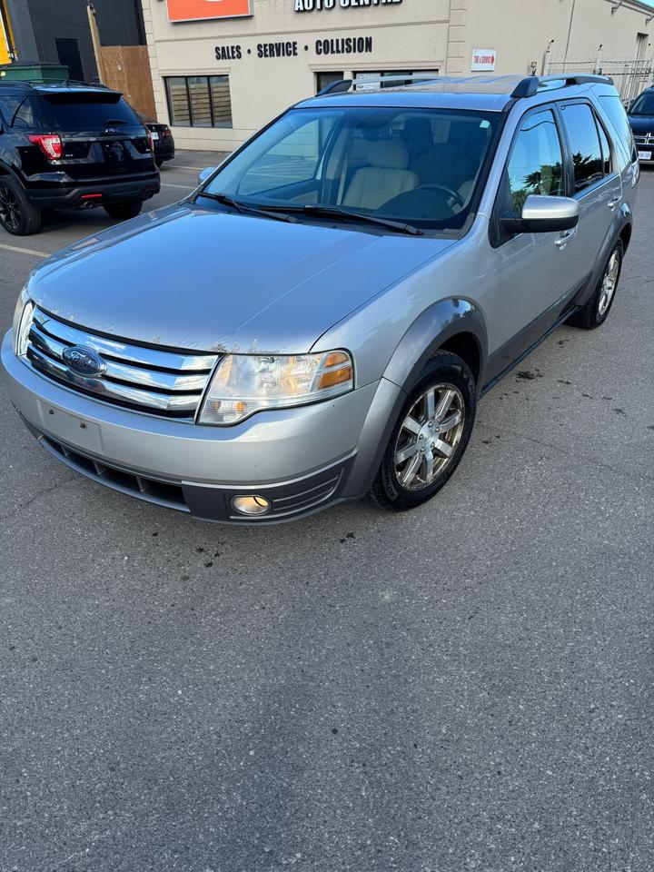 2008 Ford Taurus X SEL Photo