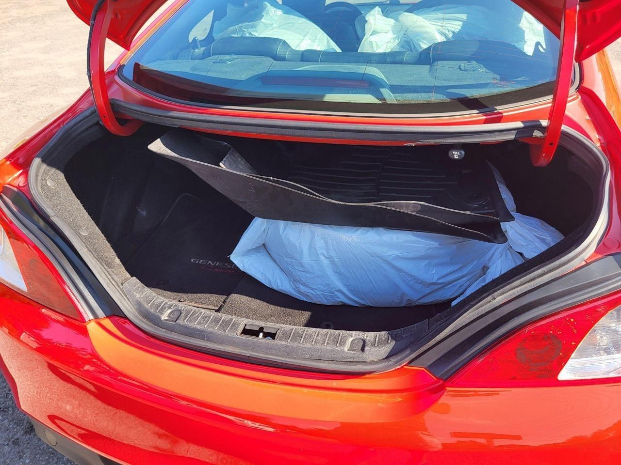 2012 Hyundai Genesis Coupe Premium Photo