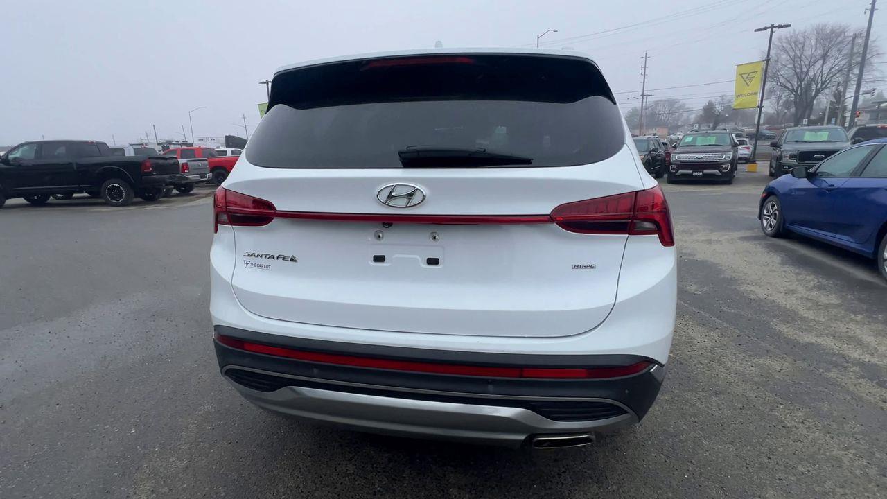 2021 Hyundai Santa Fe Preferred w/Trend Package AWD, MOONROOF, HEATED STEERING WHEEL, HEATED LEATHER SEATS, BACK UP CAM, SIRIUS XM!! Photo