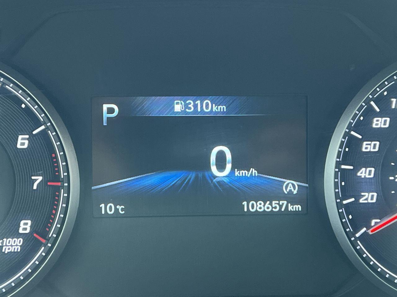 2021 Hyundai Santa Fe Preferred w/Trend Package AWD, MOONROOF, HEATED STEERING WHEEL, HEATED LEATHER SEATS, BACK UP CAM, SIRIUS XM!! Photo