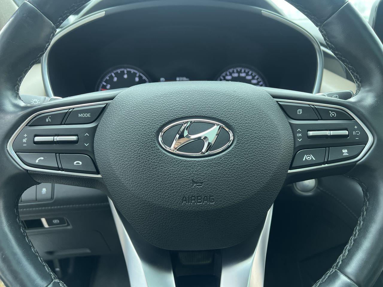 2021 Hyundai Santa Fe Preferred w/Trend Package AWD, MOONROOF, HEATED STEERING WHEEL, HEATED LEATHER SEATS, BACK UP CAM, SIRIUS XM!! Photo