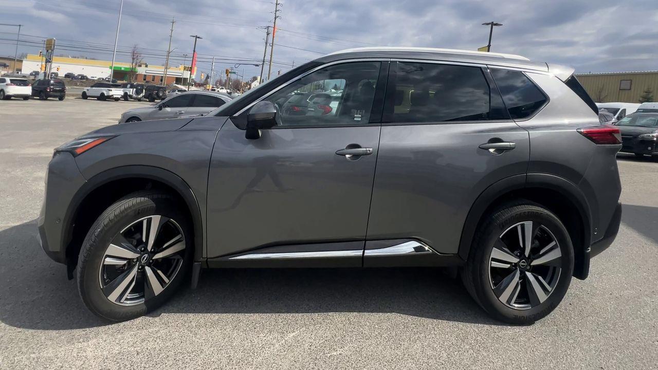 2023 Nissan Rogue Platinum AWD, MOONROOF, HEATED LEATHER SEATS, NAV, CRUISE CONTROL, POWER LIFTGATE, BACK UP CAM, REMOTE START! Photo4