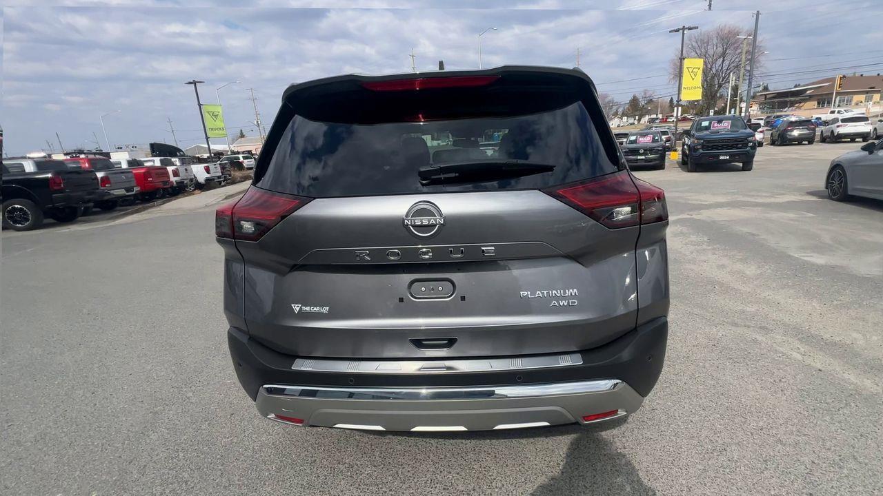 2023 Nissan Rogue Platinum AWD, MOONROOF, HEATED LEATHER SEATS, NAV, CRUISE CONTROL, POWER LIFTGATE, BACK UP CAM, REMOTE START! Photo
