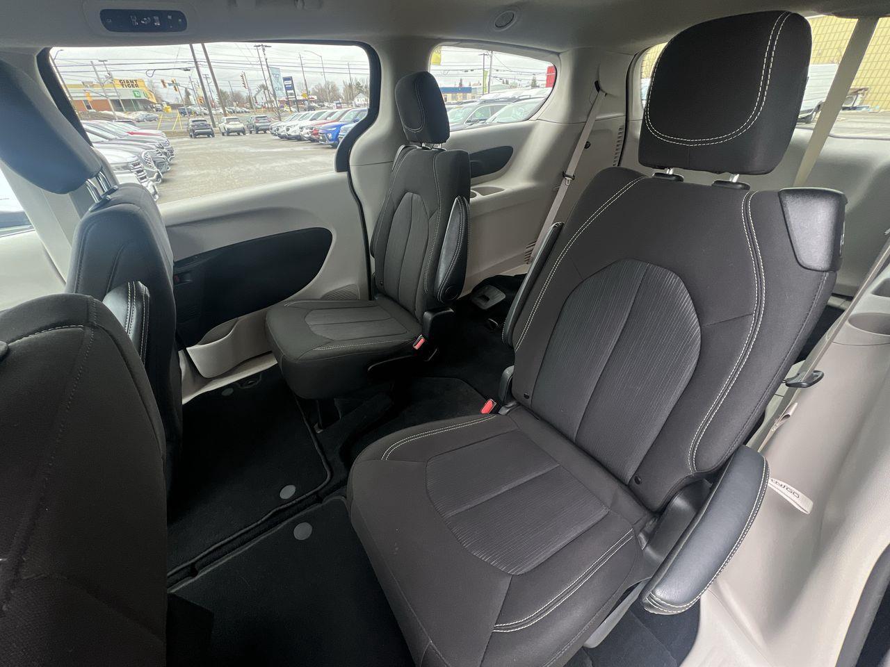 2024 Dodge Grand Caravan SXT 7 PASSENGER, DUAL POWER SLIDING DOORS, HEATED FRONT SEATS, NAV, CRUISE CONTROL, POWER LIFTGATE, BACK Photo