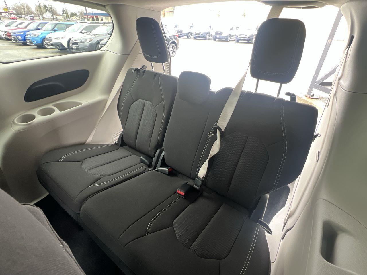 2024 Dodge Grand Caravan SXT 7 PASSENGER, DUAL POWER SLIDING DOORS, HEATED FRONT SEATS, NAV, CRUISE CONTROL, POWER LIFTGATE, BACK Photo
