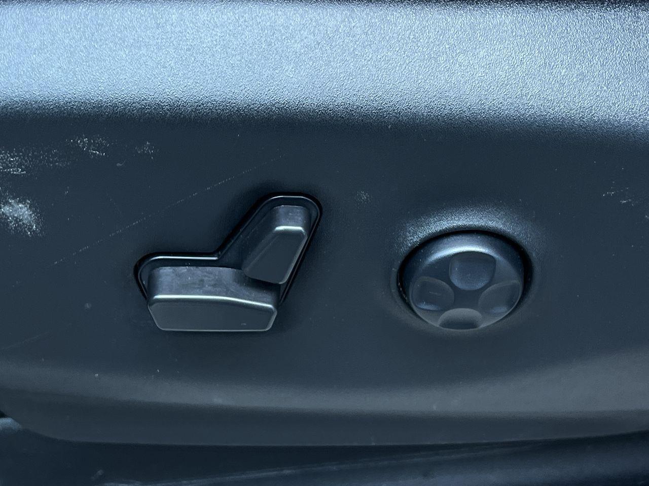 2022 Chrysler Pacifica Touring L AWD, 7 PASSENGER, DUAL POWER SLIDING DOORS, HEATED FRONT SEATS, NAV, CRUISE CONTROL, POWER LIFTGATE, Photo