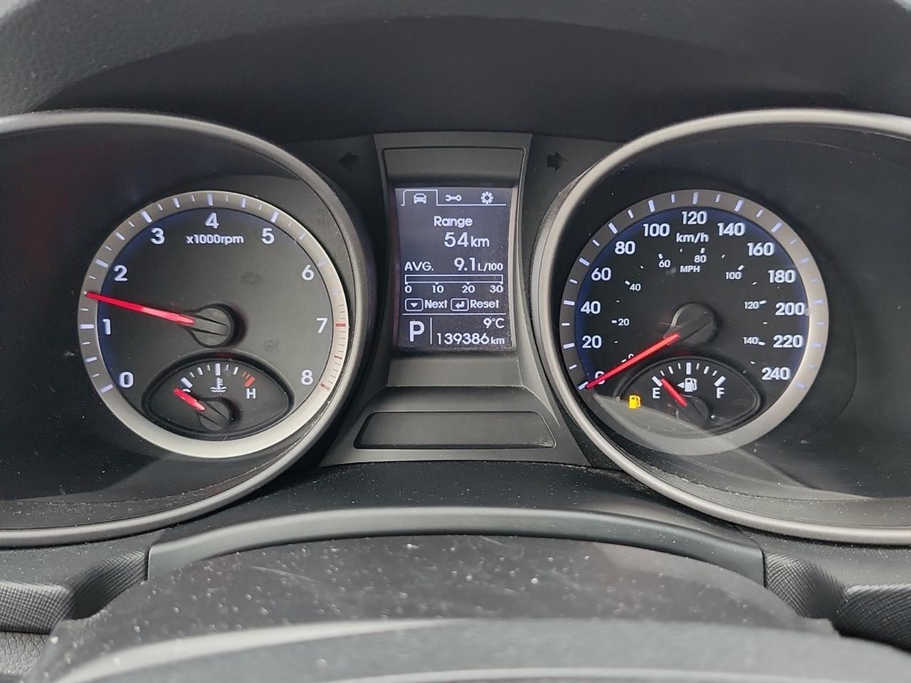 2015 Hyundai Santa Fe Sport Premium Photo