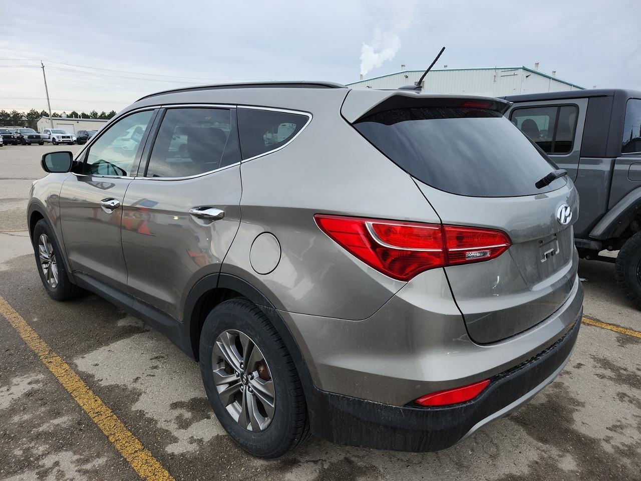2015 Hyundai Santa Fe Sport Premium Photo