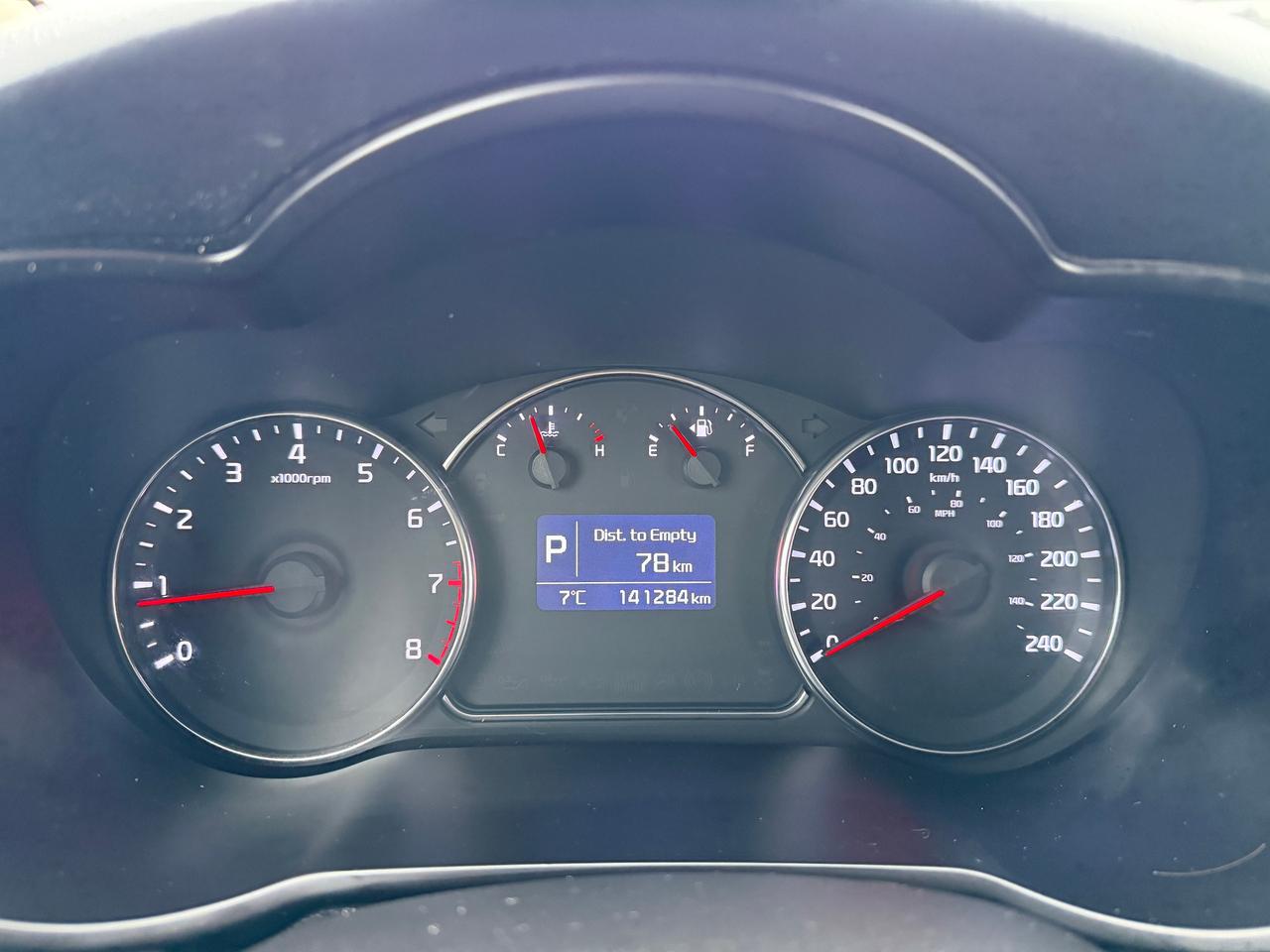 2014 Kia Rondo EX LUXURY Photo