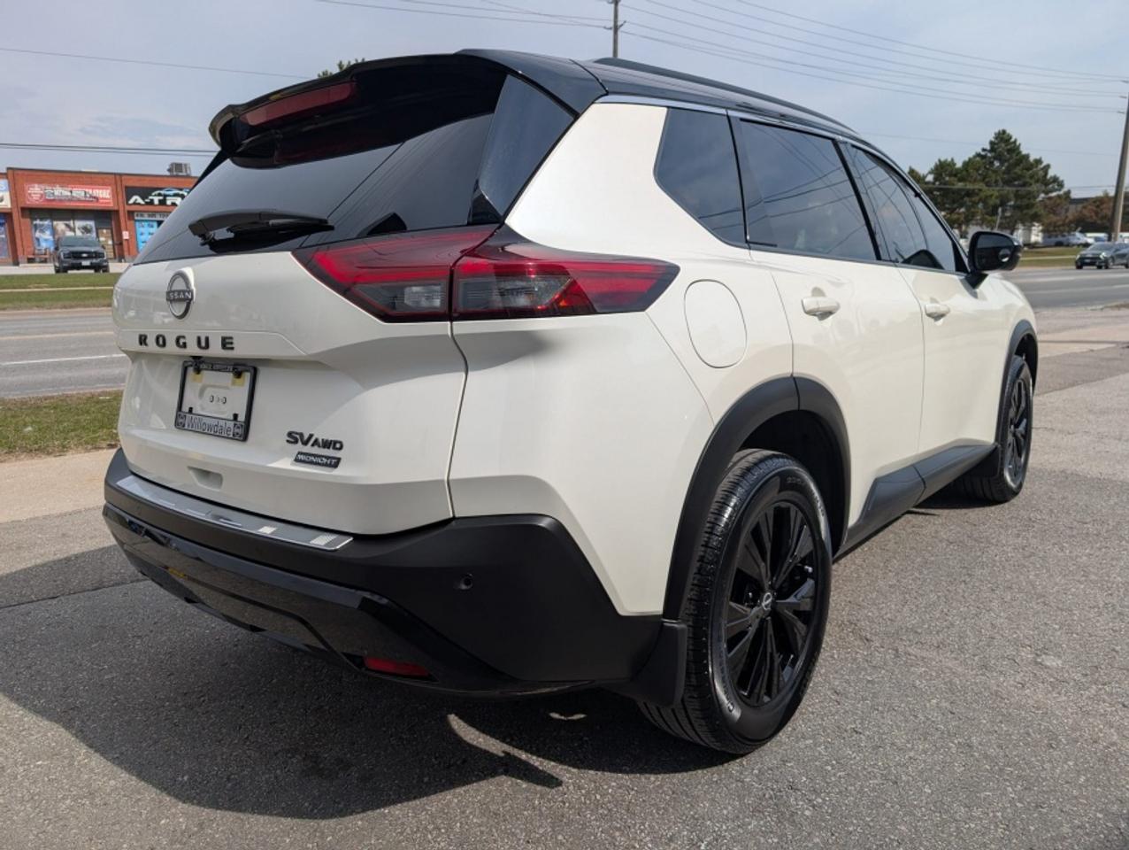 2023 Nissan Rogue SV AWD MIDNIGHT EDITION/ LEATHER/ PANO SUNROOF/ RE - Photo #5