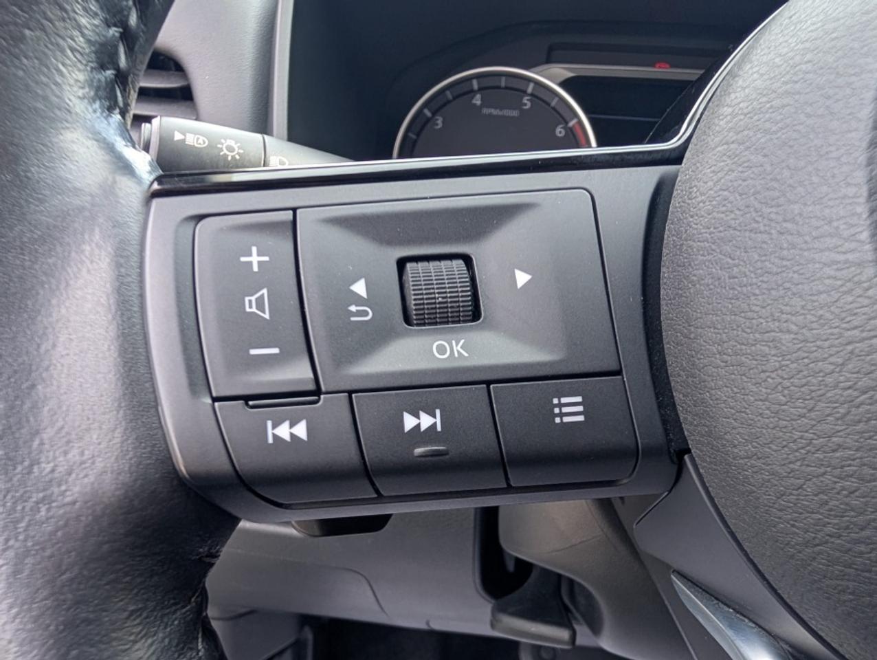 2023 Nissan Rogue SV AWD MIDNIGHT EDITION/ LEATHER/ PANO SUNROOF/ RE - Photo #17
