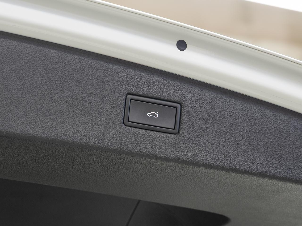 2022 Volkswagen Tiguan HIGHLINE R-LINE | AWD | Panoroof | 7Seat | CarPlay
