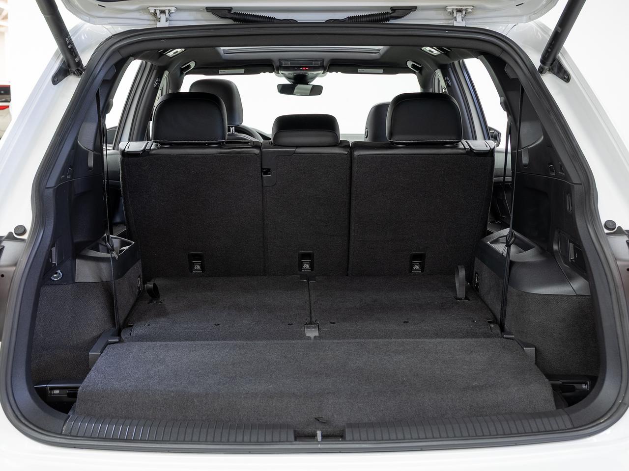 2022 Volkswagen Tiguan HIGHLINE R-LINE | AWD | Panoroof | 7Seat | CarPlay