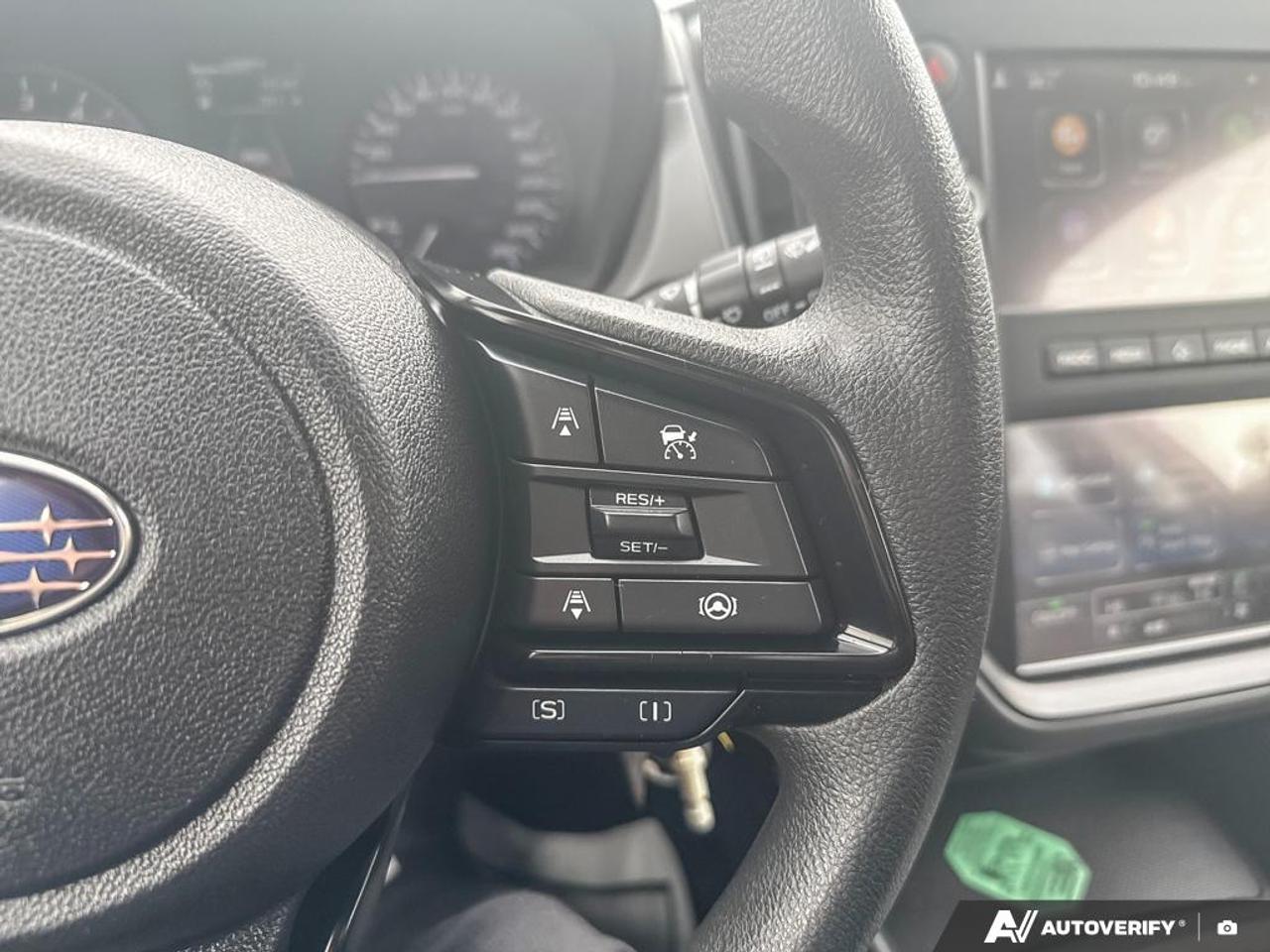 2025 Subaru Crosstrek CONVENIENCE / NO ACCIDENTS / ONE OWNER / HTD SEATS Photo