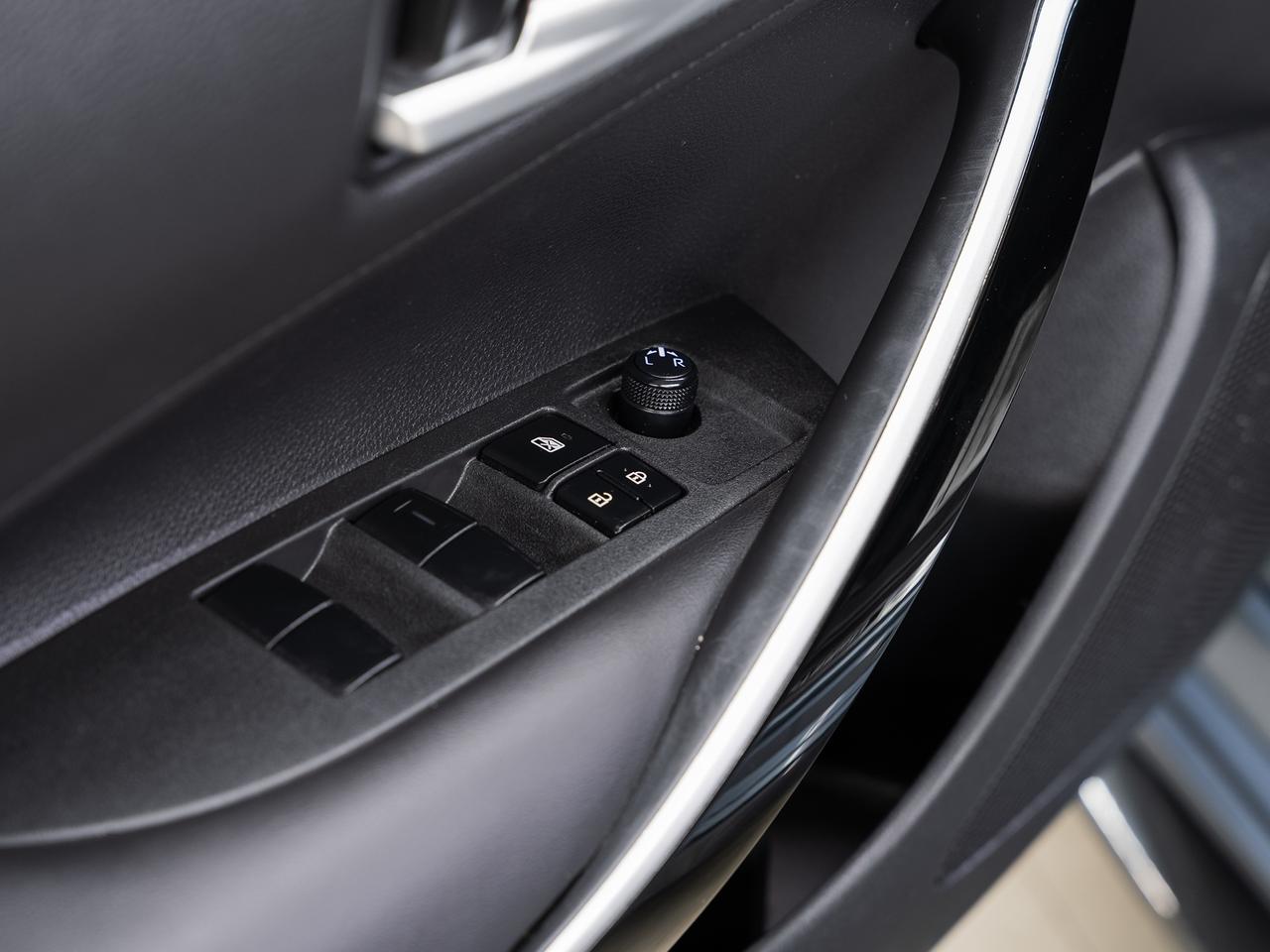 2020 Toyota Corolla XSE | Sunroof | Heated Seats | BSM | CarPlay