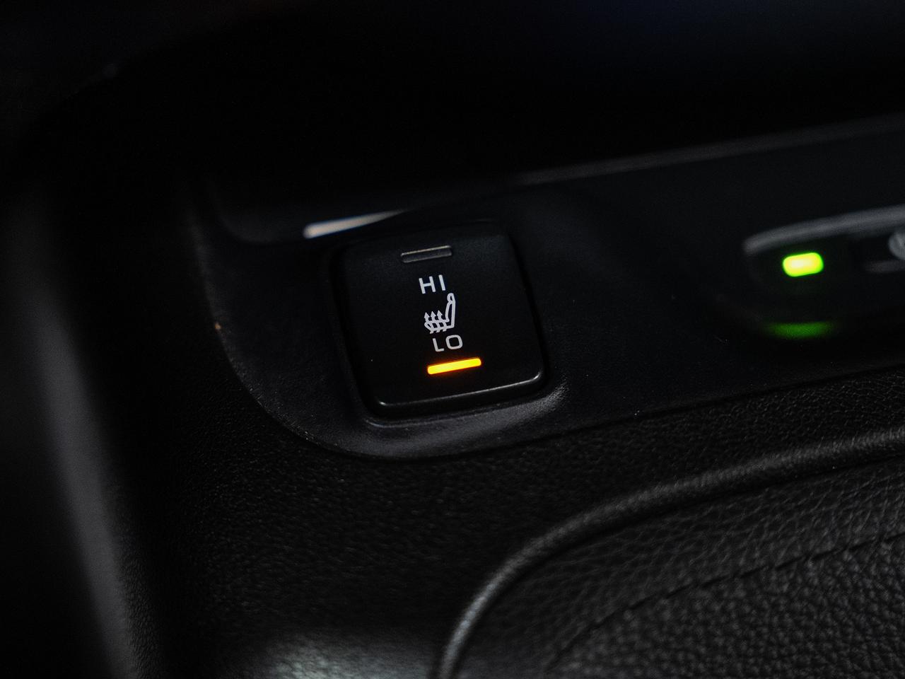 2020 Toyota Corolla XSE | Sunroof | Heated Seats | BSM | CarPlay Photo