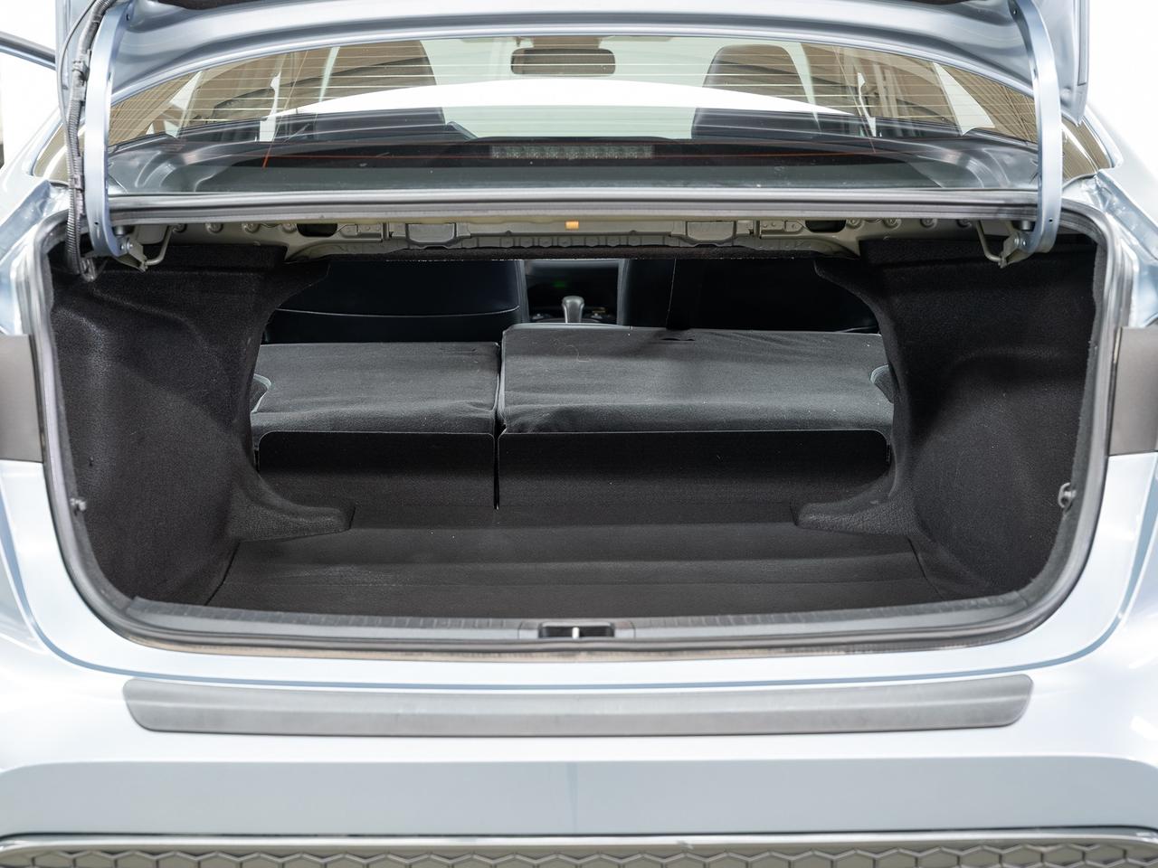 2020 Toyota Corolla XSE | Sunroof | Heated Seats | BSM | CarPlay Photo
