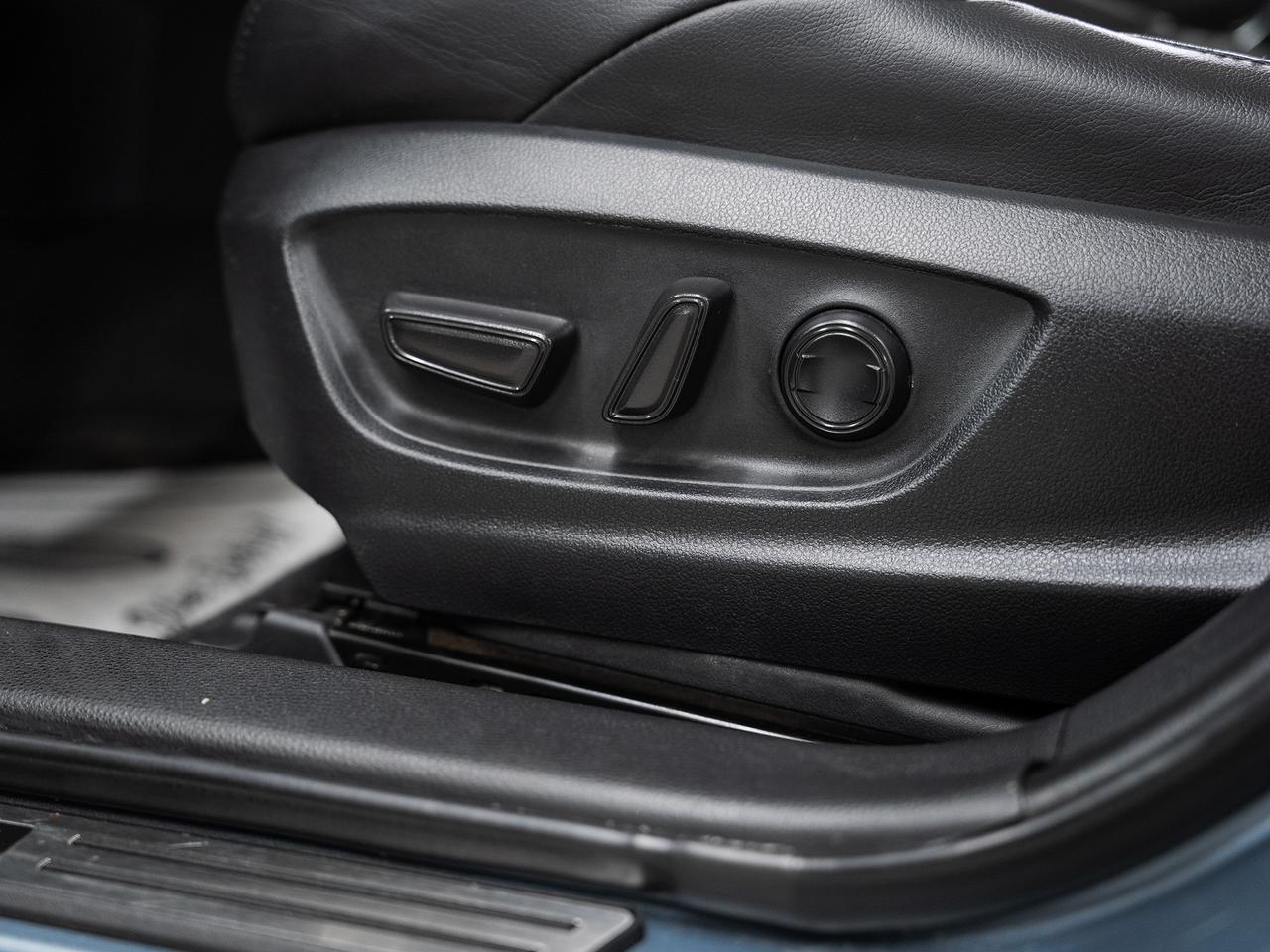2020 Toyota Corolla XSE | Sunroof | Heated Seats | BSM | CarPlay Photo