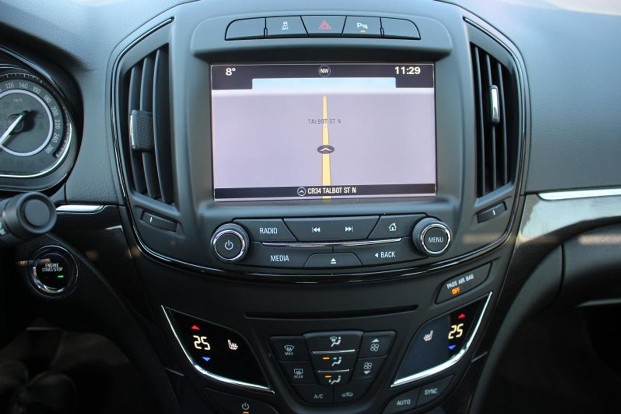 2017 Buick Regal Premium I*Low Ks*Heated Leather*Sun Roof*CarPlay Photo