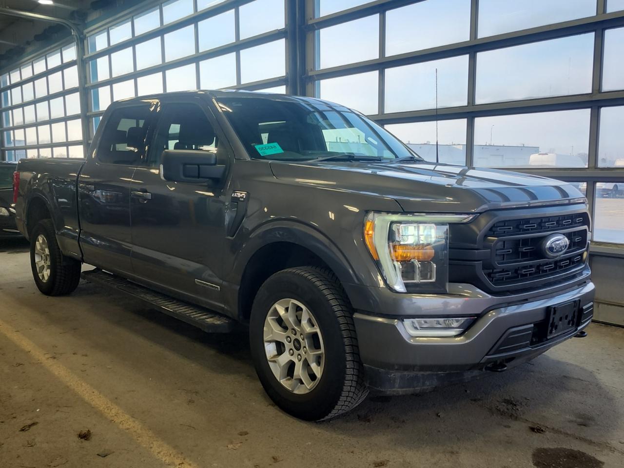 2022 Ford F-150 XLT Photo0