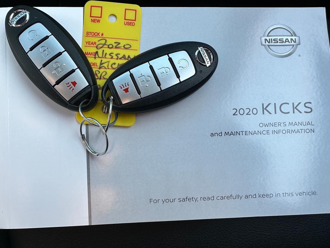 2020 Nissan Kicks SR FWD Heated-Leather XM CarPlay 360Camera AC BOSE Photo