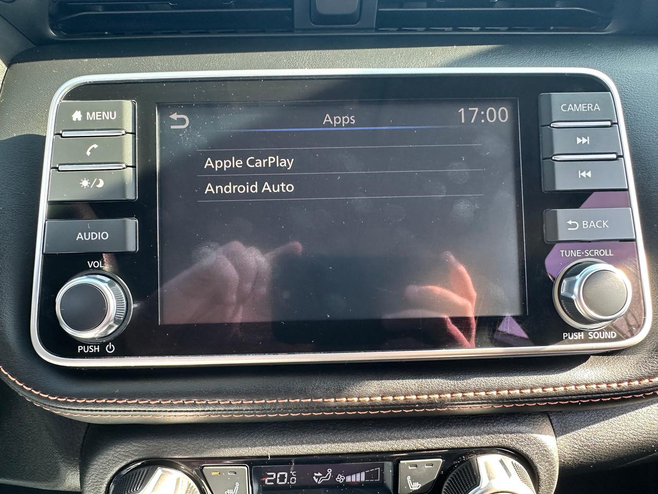 2020 Nissan Kicks SR FWD Heated-Leather XM CarPlay 360Camera AC BOSE Photo
