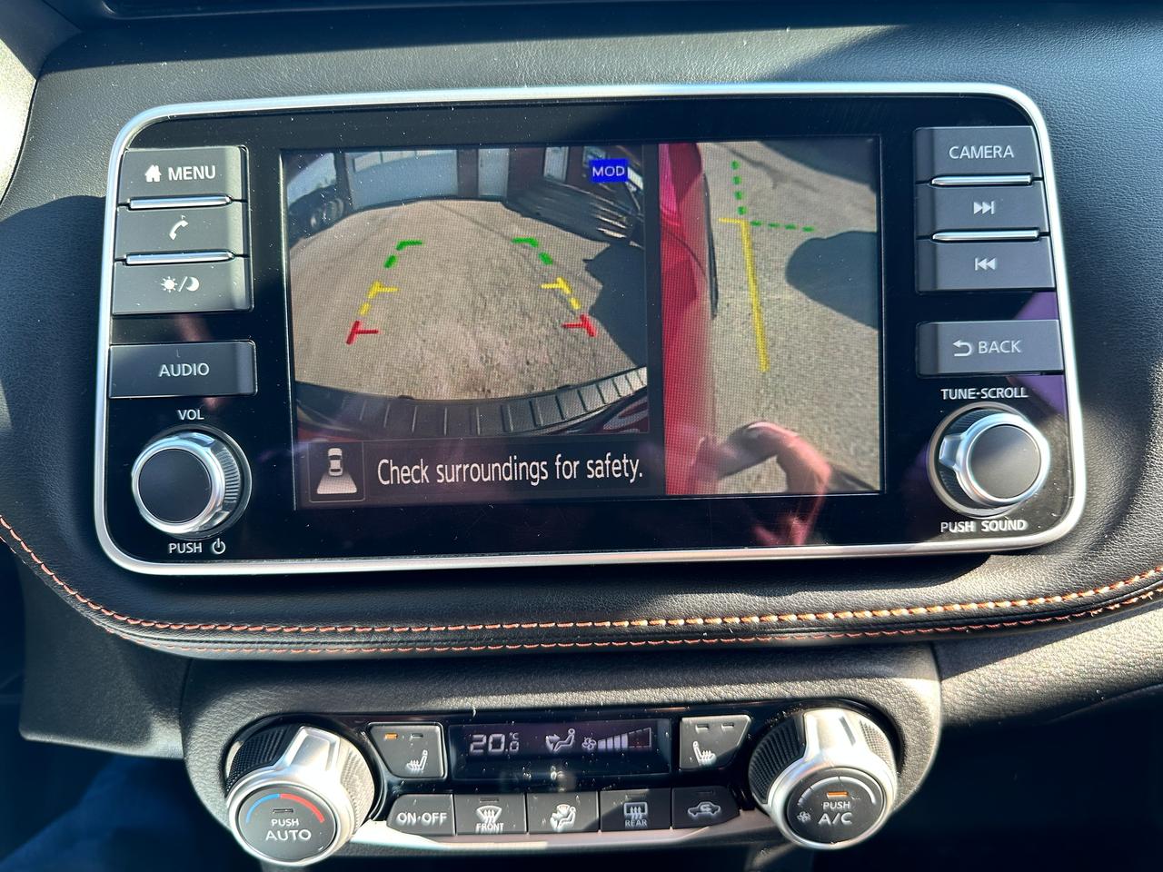 2020 Nissan Kicks SR FWD Heated-Leather XM CarPlay 360Camera AC BOSE Photo