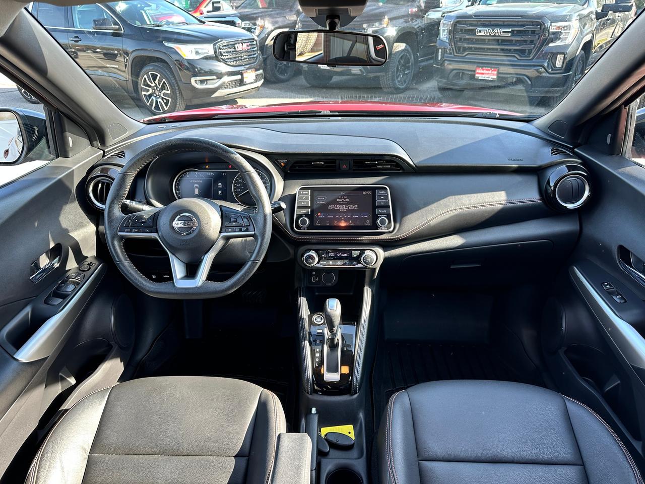 2020 Nissan Kicks SR FWD Heated-Leather XM CarPlay 360Camera AC BOSE Photo