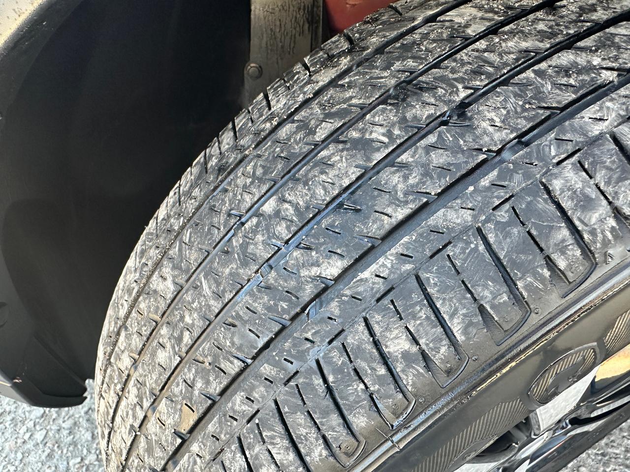 2020 Nissan Kicks SR FWD Heated-Leather XM CarPlay 360Camera AC BOSE Photo